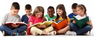 8 tips som hjälper barn att utveckla goda läsvanor
