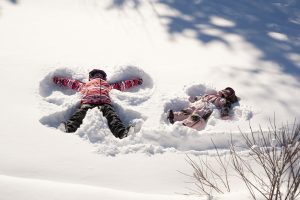 9 tips på roliga vinteraktiviteter för barn