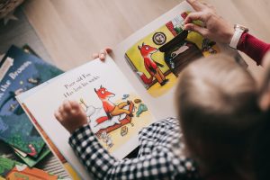 Köpa barnböcker - 10 saker att tänka på