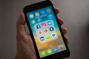 Nätmobbning på sociala medier: ett enormt problem